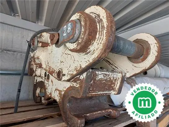 Caterpillar hydraulic quick coupler