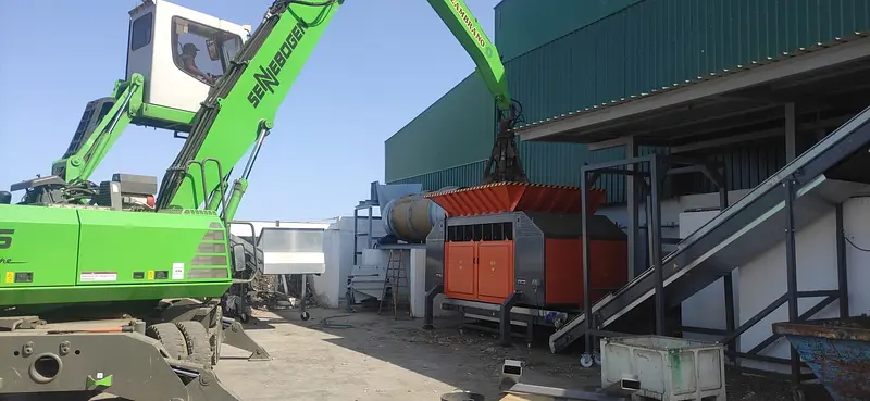 Taurus shredding machine