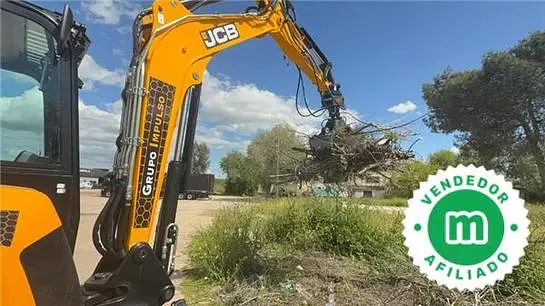 Hydraulic demolition selection grapples for mini excavators