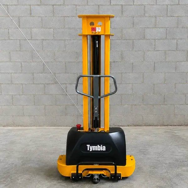 Self-supporting stacker 1000kg to 1300mm