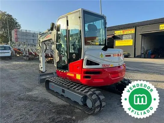 Excavadora mini Takeuchi TB260