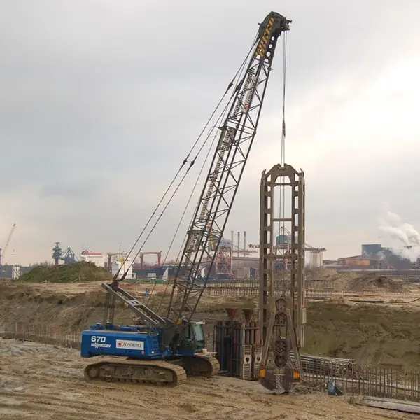 Sennebogen Grúas para Ingeniería Civil e Hidráulica