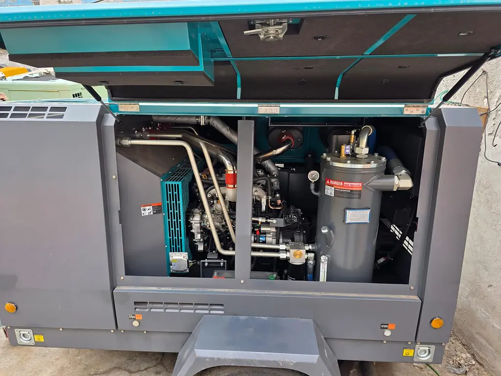 Isuzu diesel screw air compressor