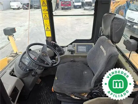 Komatsu WA270-3H wheel loader