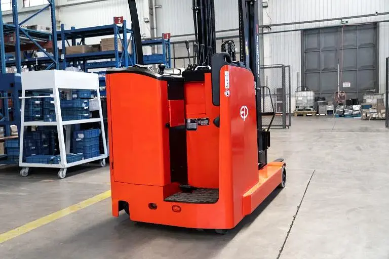 Electric Stand-on Reach Truck 1800kg - EP CQD18S2