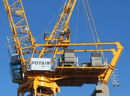 Potain MR 418 A Top-Slewing Cranes