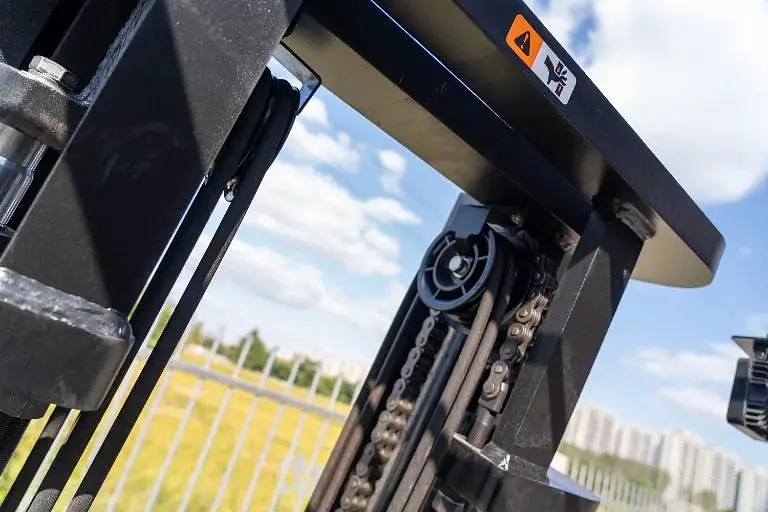 High Capacity Electric Counterbalanced Forklift 5T - EP EFL504-6