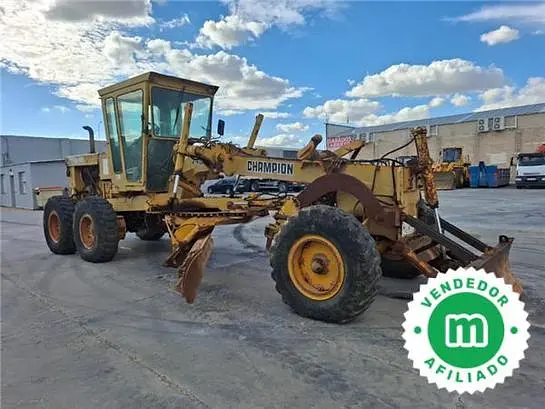 Champion G740 grader