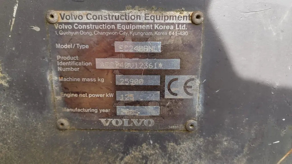 Volvo EC240 Crawler Excavator
