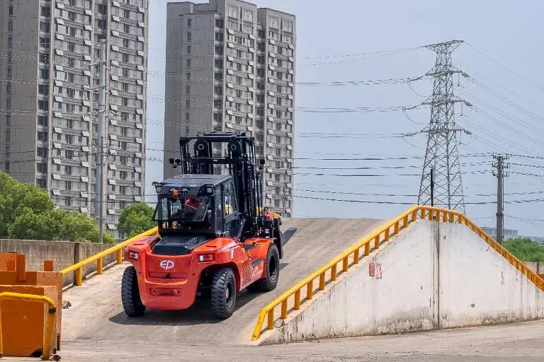 High Capacity Electric Counterbalanced Forklift 12T - EFL120-6-HV-PRO