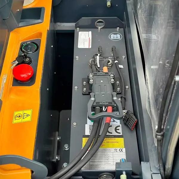 Electric stacker 2000kg at 5000mm Lithium 24V / 300AH