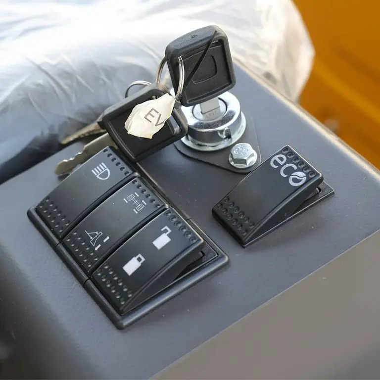 Hydraulic thumb kit for mini excavator