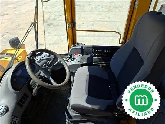 Pala cargadora Volvo L110E