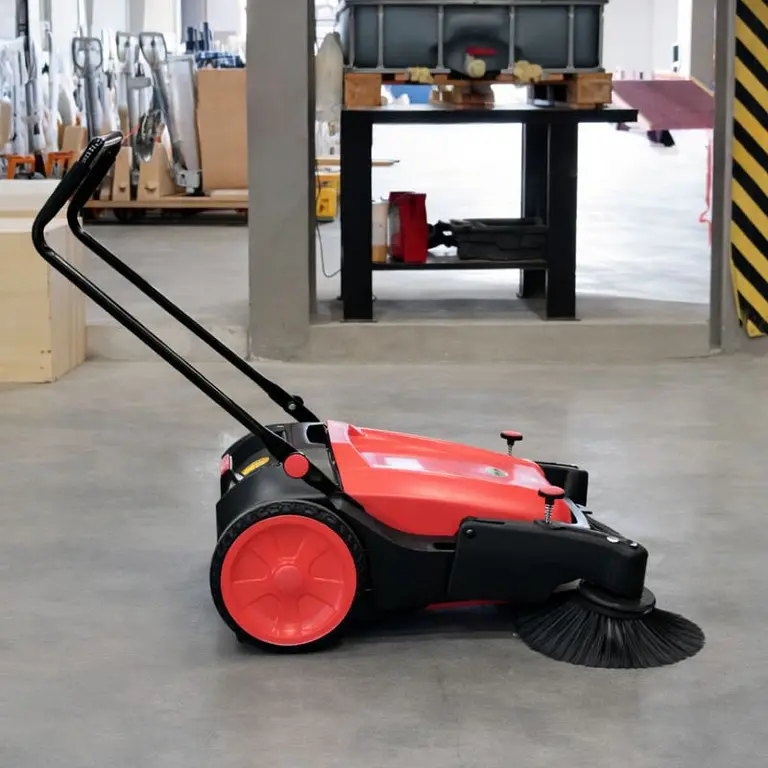 920mm manual sweeper with 55litros deposit