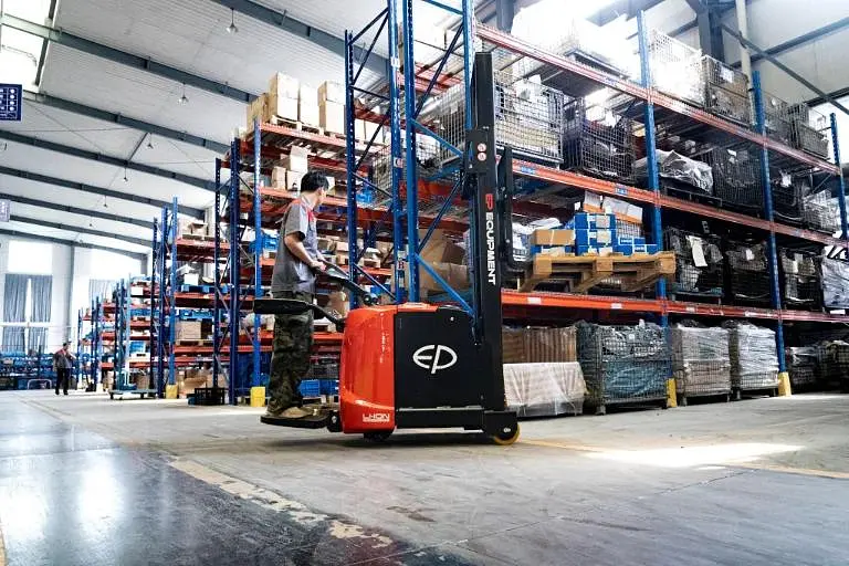 EP RSC082 Electric Counterbalance Stacker 800kg