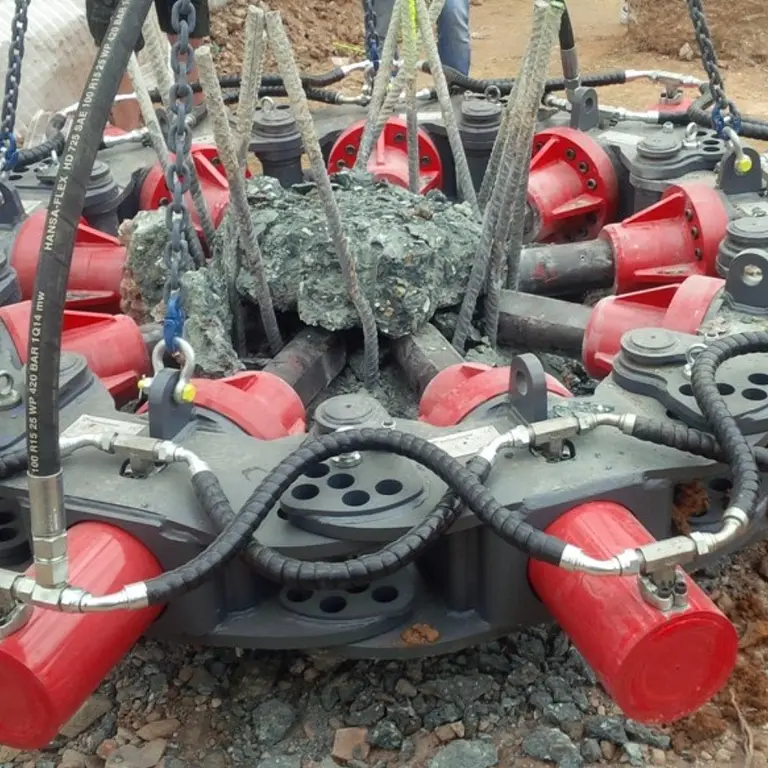 MBI Mantovanibenne Demolición de pilas redondas y cuadradas