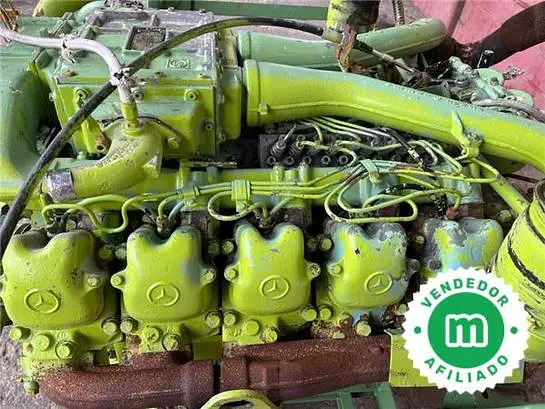 Mercedes OM422 V10 engine