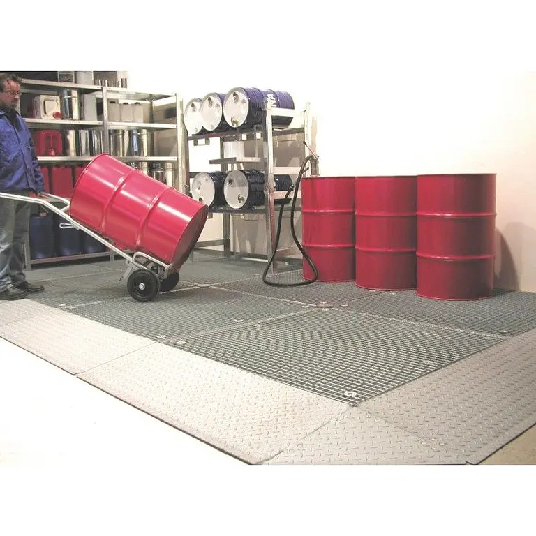 Galvanized floor protection tray for hazardous liquids