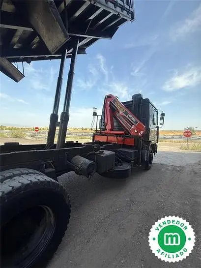 Palfinger 8000A crane truck