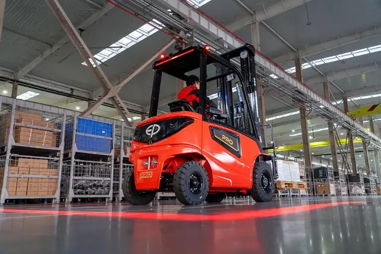 4-wheel Li-ion Counterbalance Forklift 3.5T - EFL35-PRO