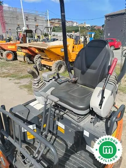 Mini excavadora Hitachi ZX19U-5
