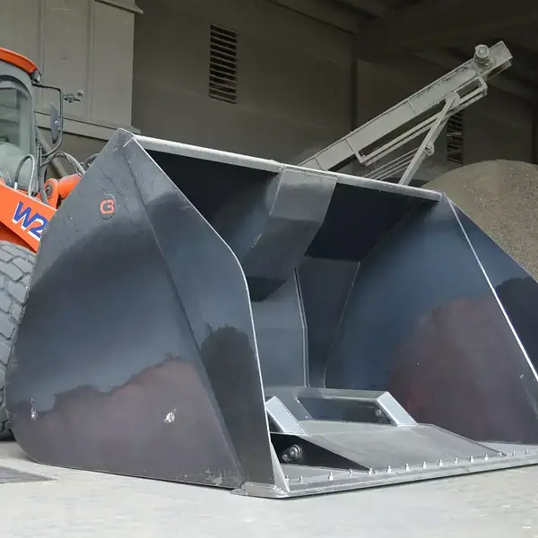 High capacity bucket AS