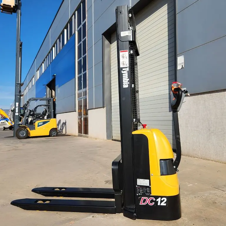 Apilador eléctrico de 1200 kg con alcance de 3 metros