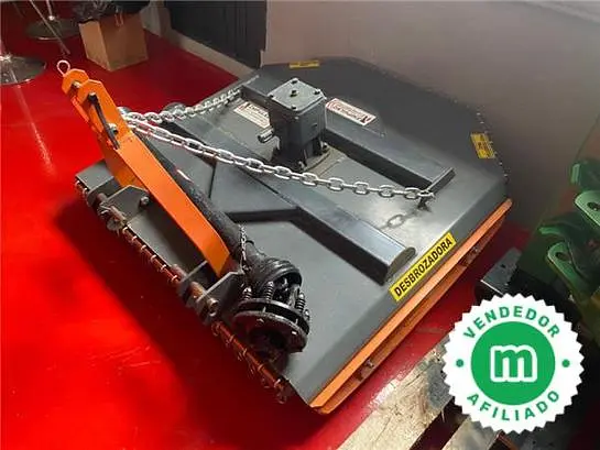Nueva desbrozadora reforzada de cadenas para tractor