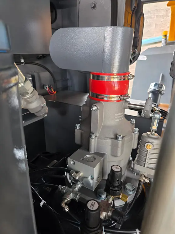 Compresor de aire rotativo de tornillo portátil Cummins diésel