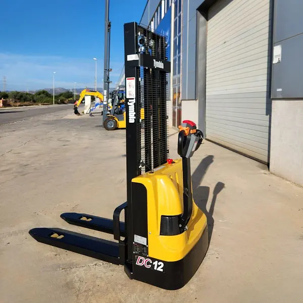 Electric stacker 1200 kg with 3 meter reach