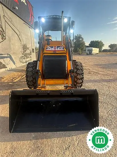 Retroexcavadora mini JCB 1CX