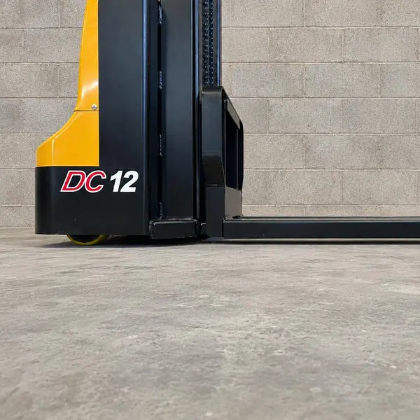 Tymbia electric stacker 1200kg 4000mm 24V 100Ah