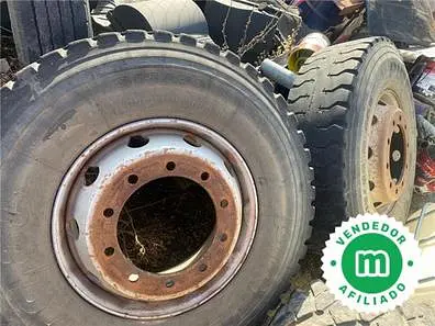 Pirelli 315/80 R 22.5 industrial tires