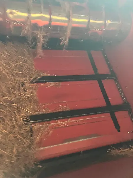 Kverneland 852 bedding chopper
