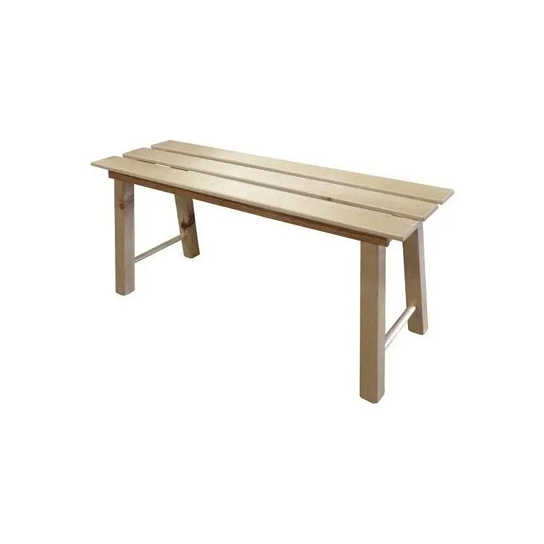 Bancos de madera hechos de pino
