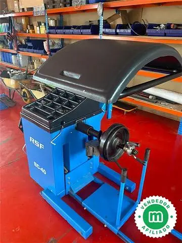 Wheel balancer for mechanical workshop