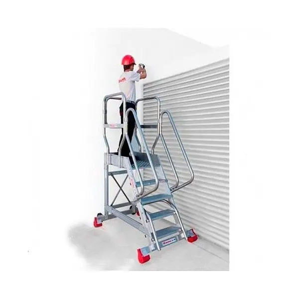 Aluminium platform ladder with wheels
