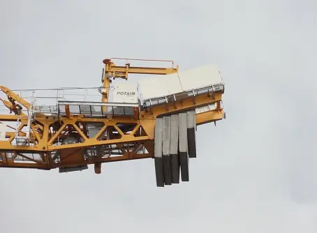 Potain MD 1600 Topbelt 24 Top-Slewing Cranes