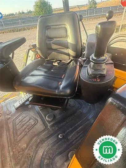 Retroexcavadora mini JCB 1CX