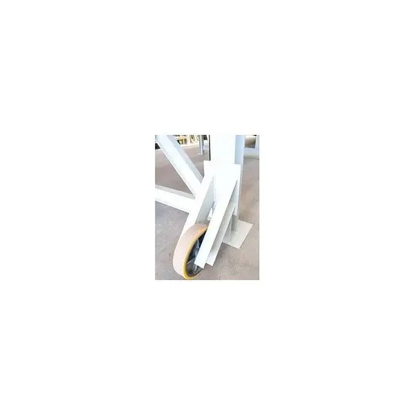 Loading ramp mobile with anti-slip walkways