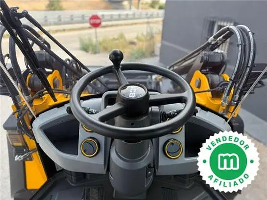 Cargadora de ruedas articulada JCB 417 S5 HT con cazo de alto volteo