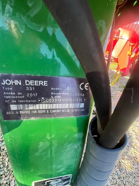 Segadora rotativa John Deere 331