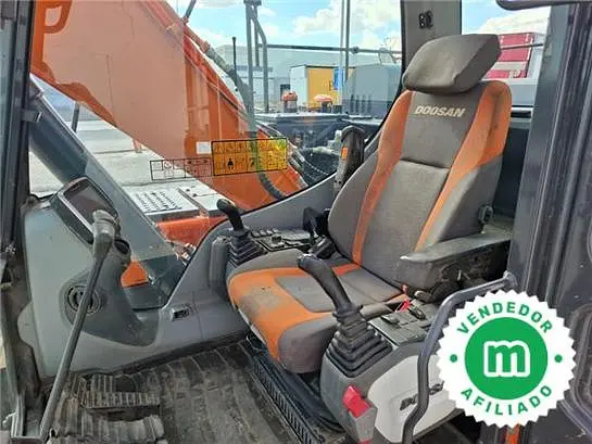 Doosan DX140LC-5 excavator
