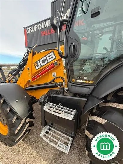JCB 3 CX Plus 110 Hp Turbo backhoe loader