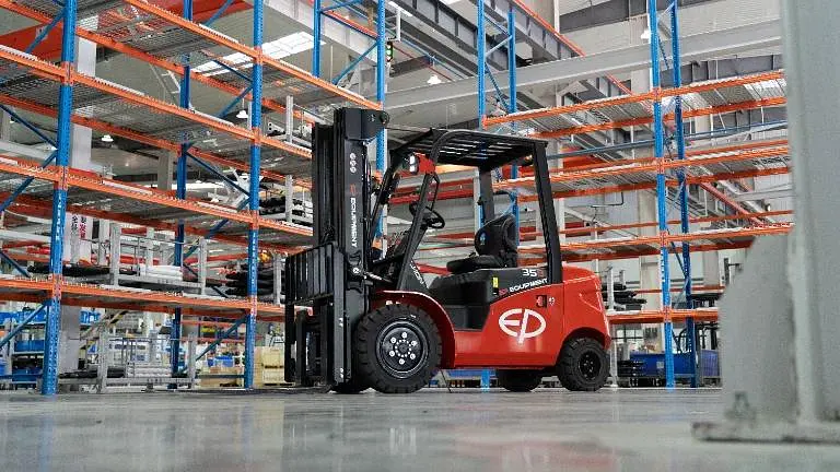 Li-ion Counterbalance Forklift 2.5T - EP EFL253