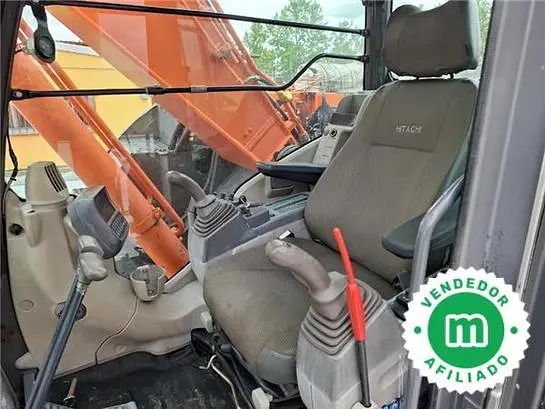 Hitachi ZX225USLC-3 excavator