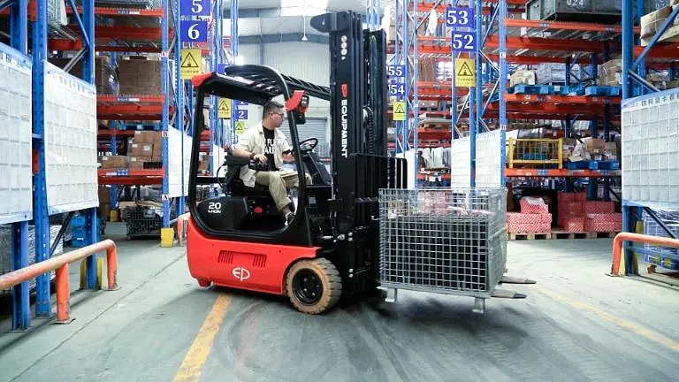 3-Wheel Dual-drive Counterbalance Forklift 2000kg - EP TDL201