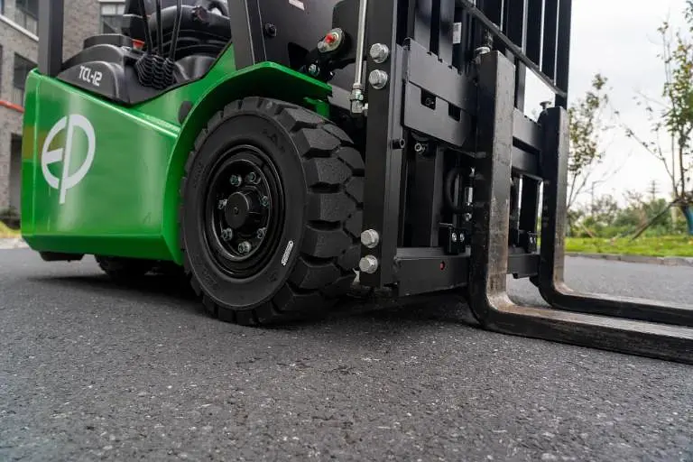 3-Wheel Dual-drive Supercompact Counterbalance Forklift 1.0T - EP TCL101