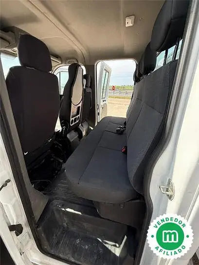 Camión basculante Renault Master DCI 125