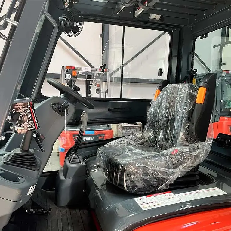 Carretilla elevadora Tymbia de 2500kg con mástil triplex hasta 4800mm